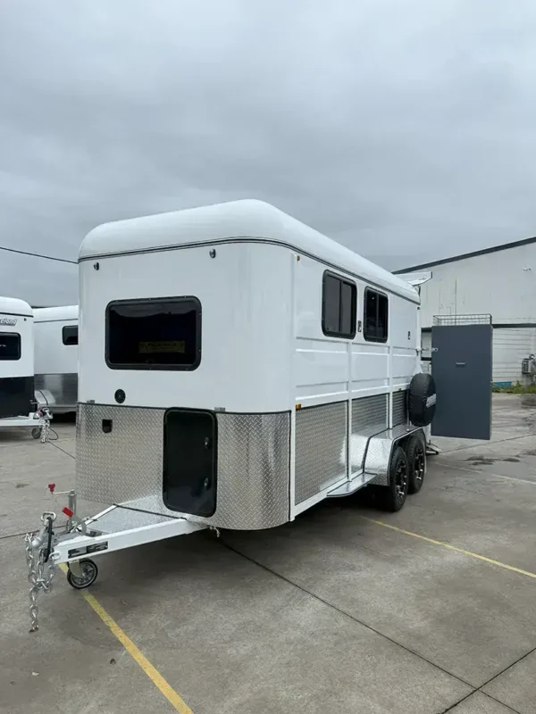 2HAL 436 CAMPER