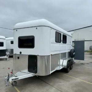 2HAL 436 CAMPER
